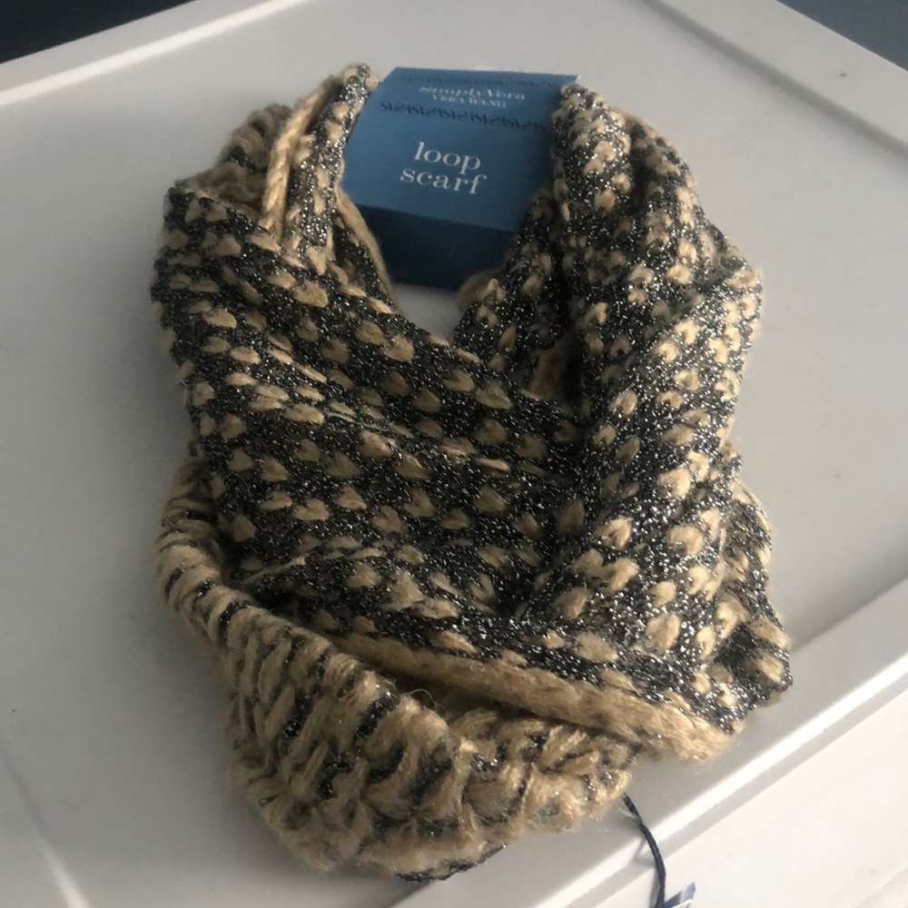 Vera Wang loop scarf